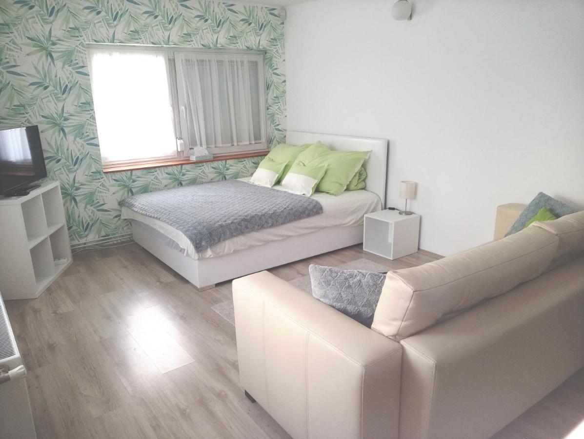 Stardust apartman Pecs Bagian luar foto